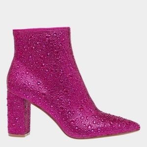 New Betsy Johnson Candy Fuchsia Booties
